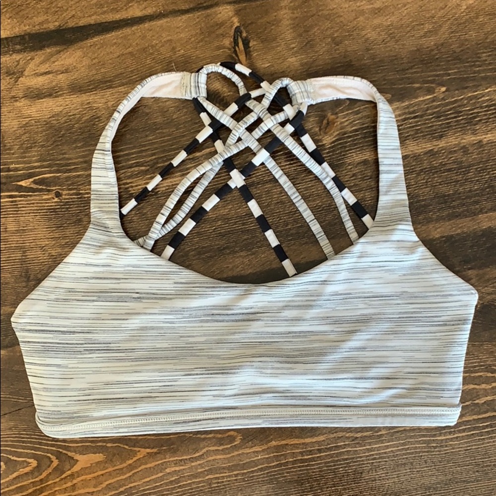 Lululemon Size 4 Free to Be Wild